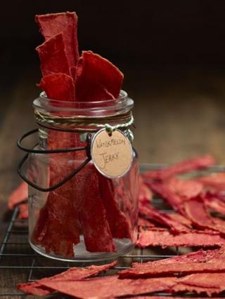 Manfaat Luar Biasa Keripik Buah Semangka: Lezat dan Sehat