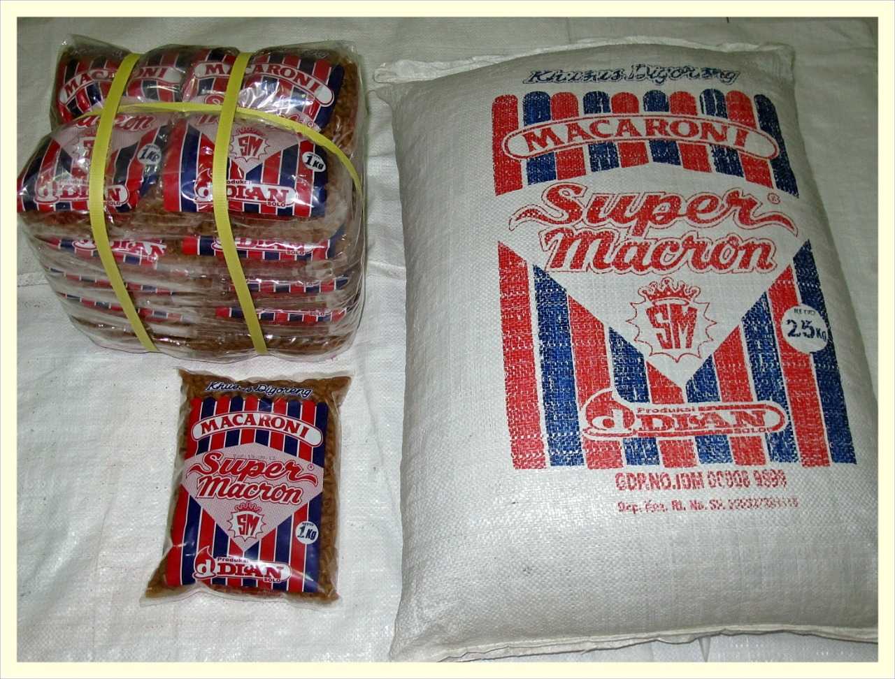 Makaroni Super Macron Biru
